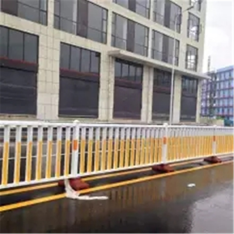 人行道護(hù)欄