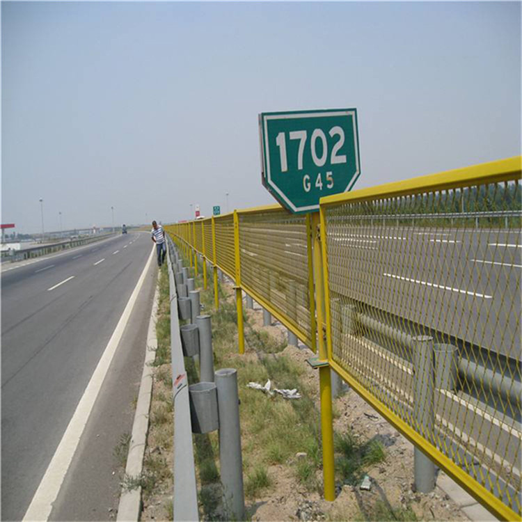 高速公路防眩網(wǎng)圖片2