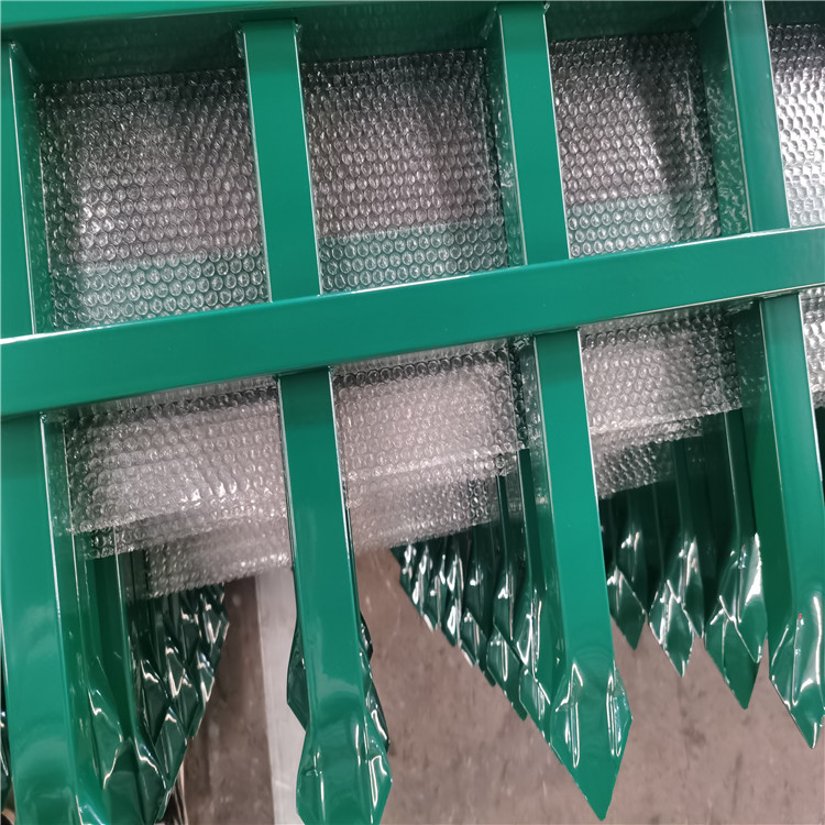 鋅鋼圍墻護(hù)欄圖片4